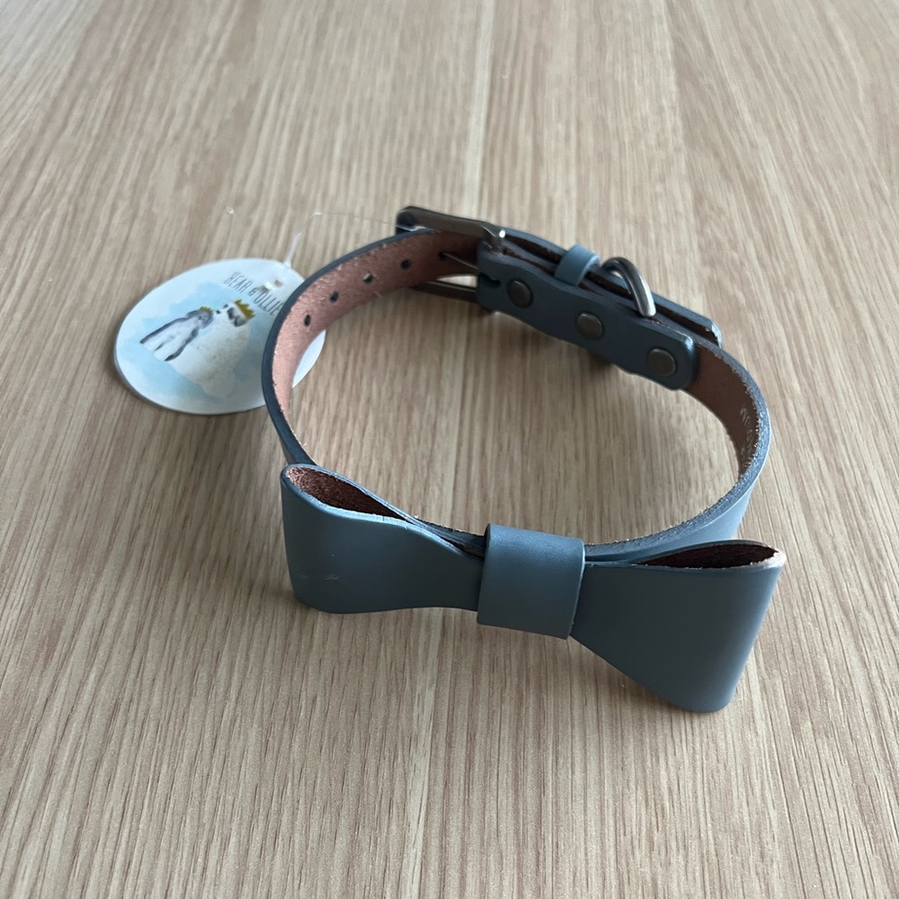 Bear & Ollie's Leather Bow Dog Collar - Medium